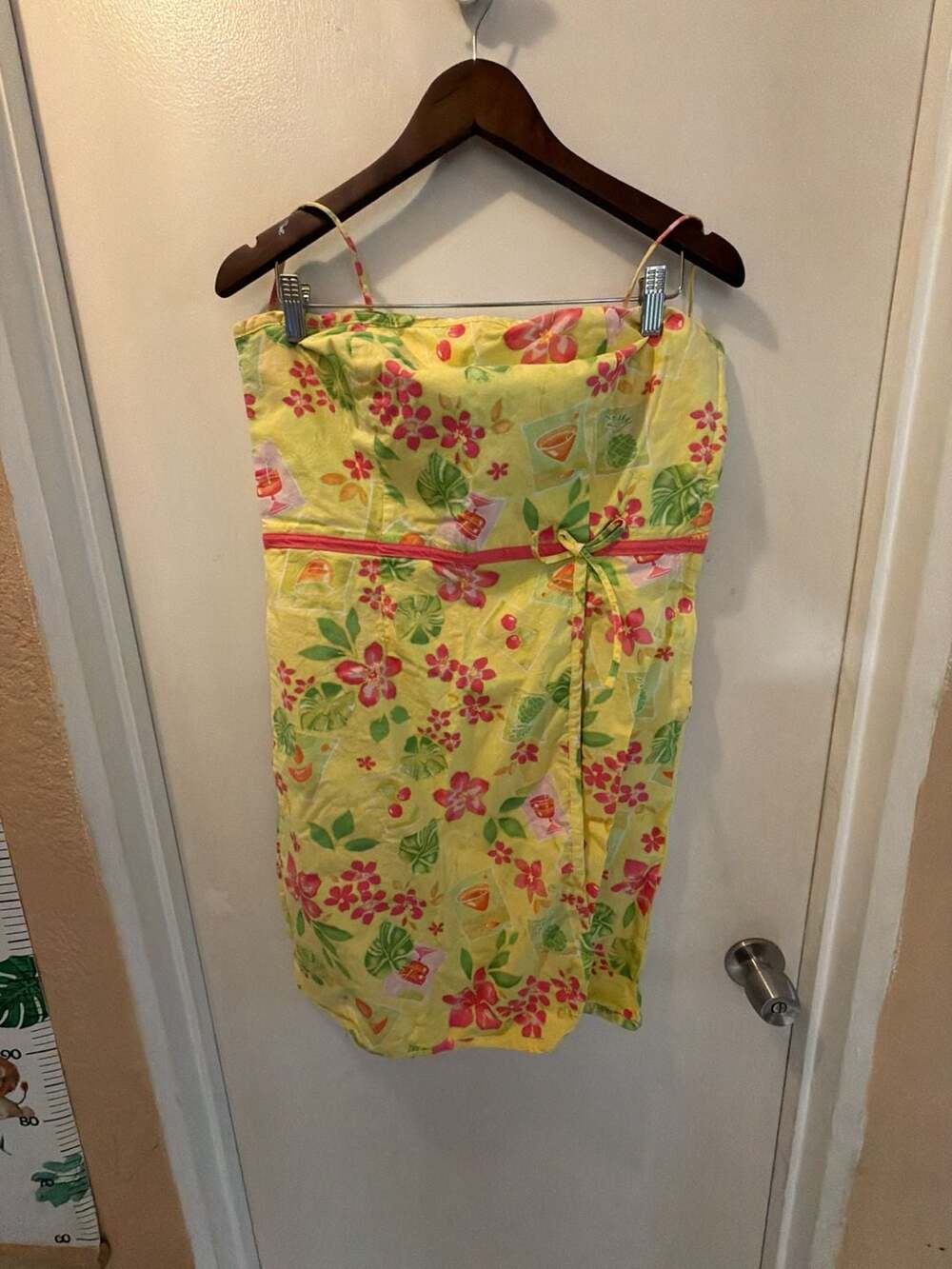 Tahiti Reef Club Yellow Tropical Floral Cocktail Print Strapless Sundress Medium